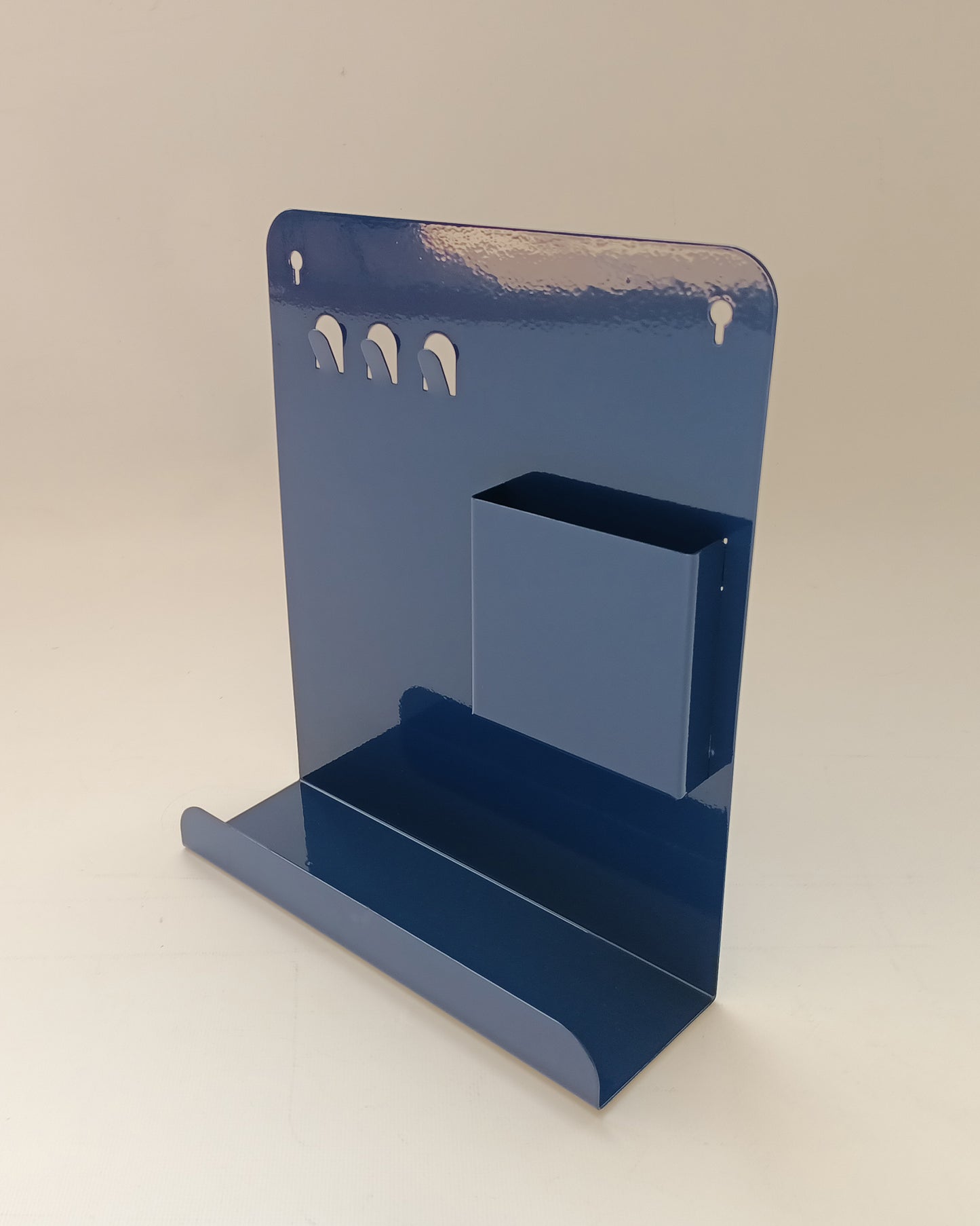 Multiguna Metal Key Holder And Mail Shelf - Rarart